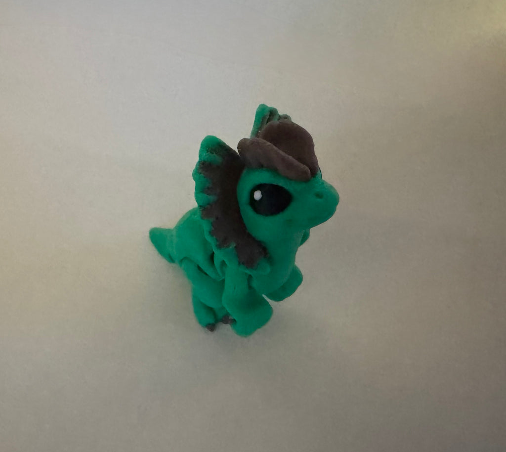 Flappy Head Dino Hatchling