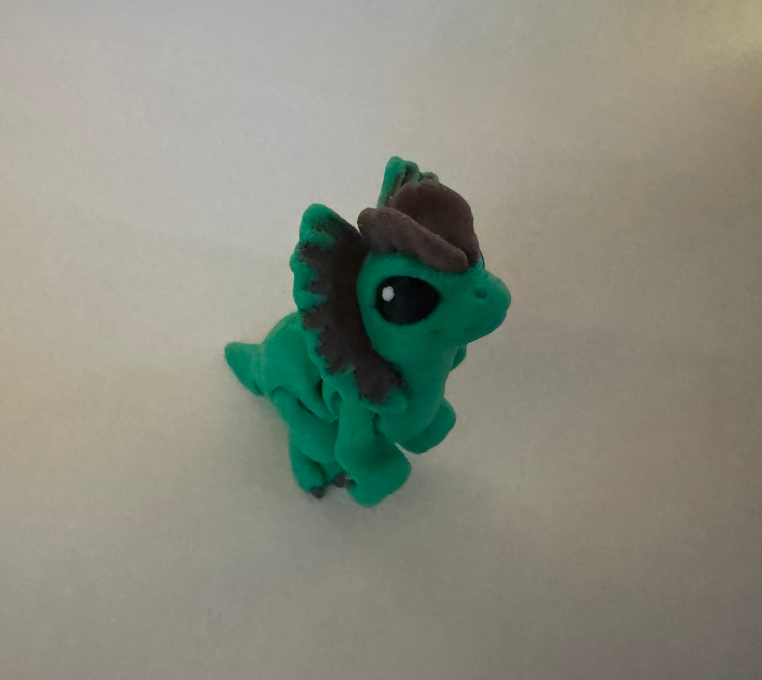 Flappy Head Dino Hatchling
