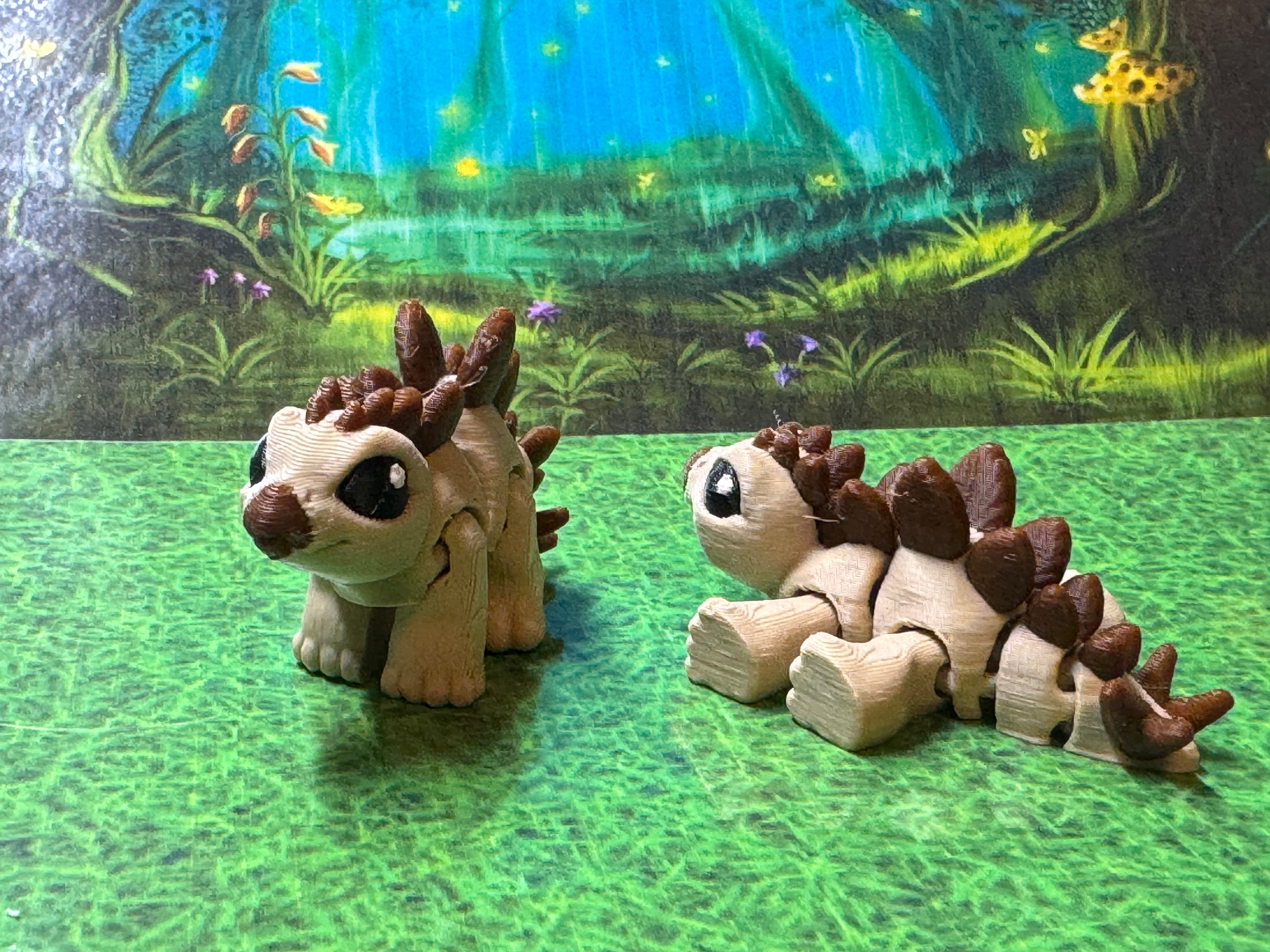 Fan Back Dino Hatchling