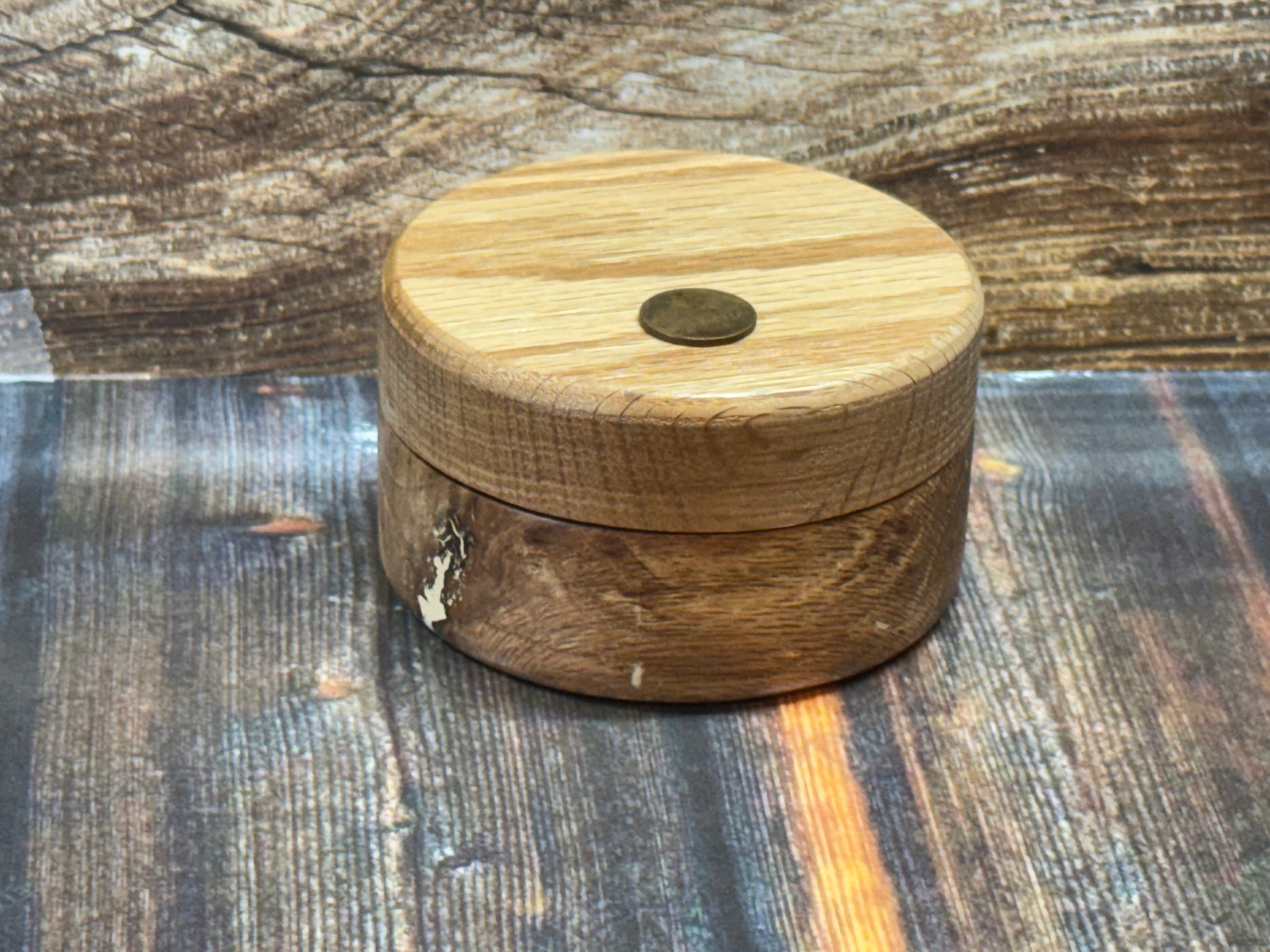 Round Texas Oak Keepsake Box