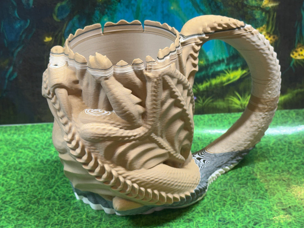 Dragon-Wrapped Can Cover
